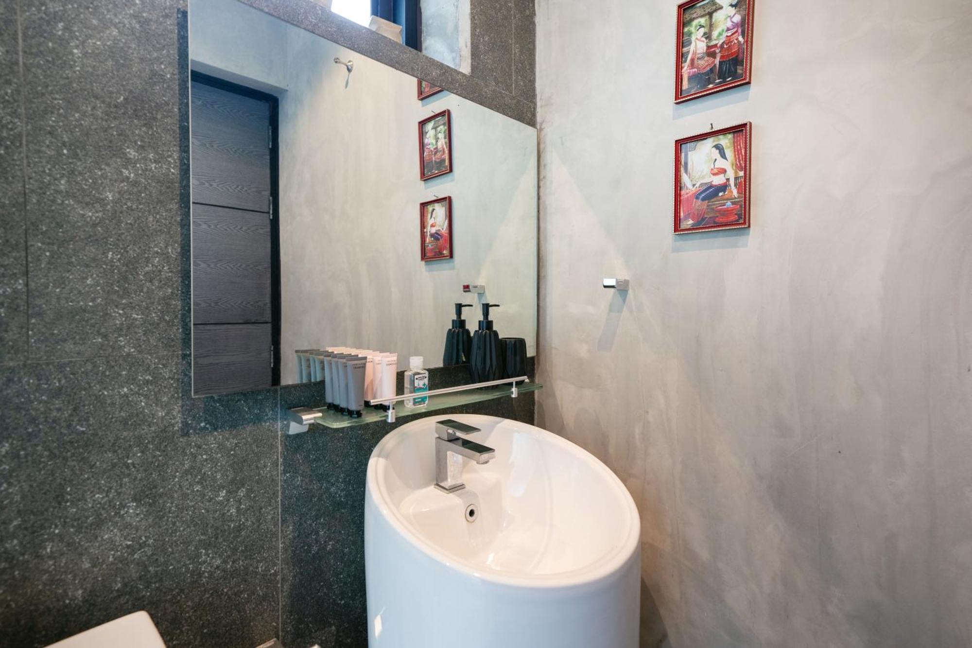 Lami - Luxury 3-bedroom Modern In With Private Pool, Gym & Sauna
